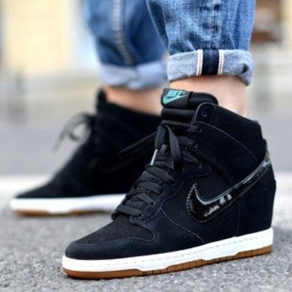 New Nike Dunk Sky Hi Wedge High Top Sneaker 644877